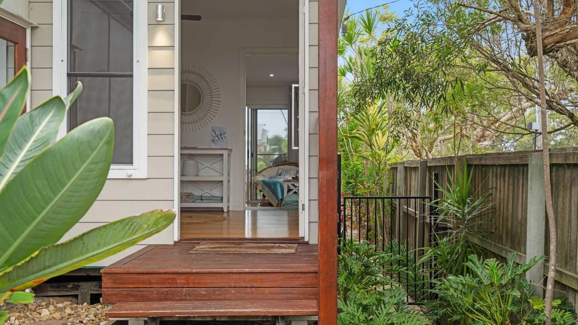 Holiday home Tooway Beach House Walk To Beach & Pet-Friendly Caloundra